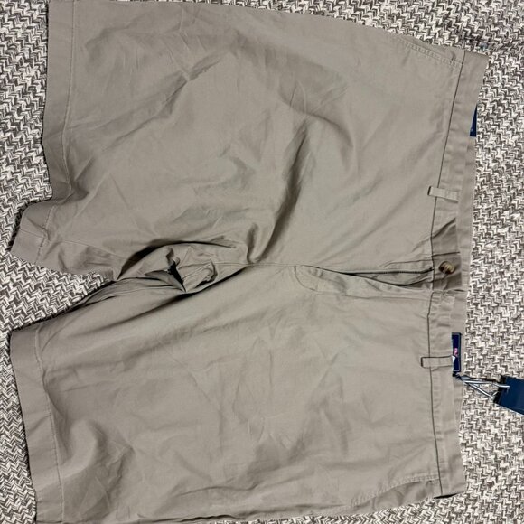 Vineyard Vines Stretch Breaker Shorts - Picture 1 of 2